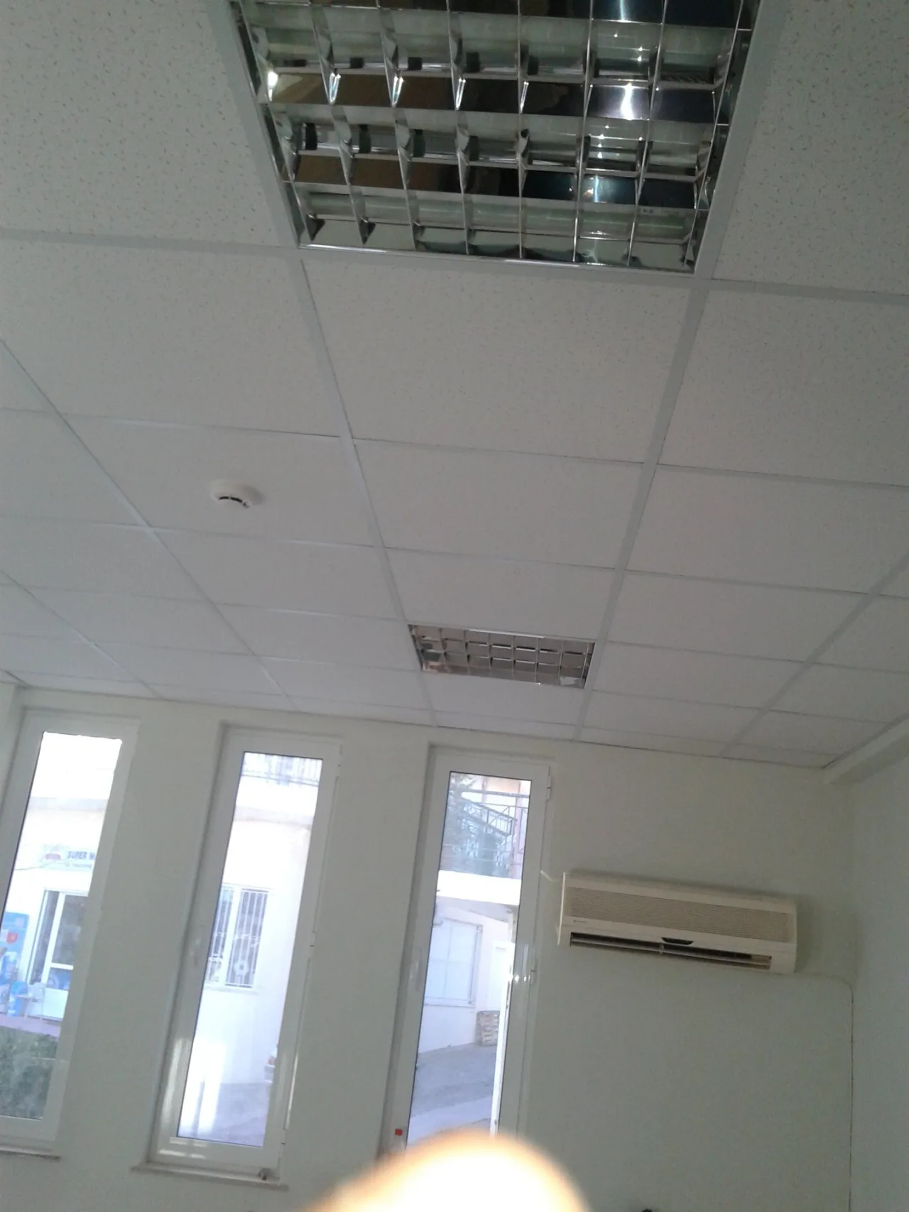 Περισσότερα κτίρια του δημοσίου · Δήμων Βαγίων και Θηβών