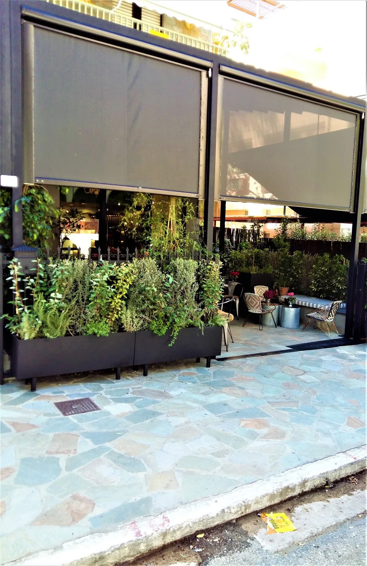 Κατάστημα με είδη cafe και ξηρών καρπών · Αργυρούπολη · φωτογραφία αρχείου 9