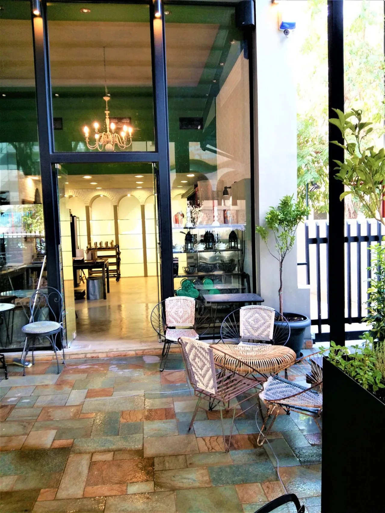 Κατάστημα με είδη cafe και ξηρών καρπών · Αργυρούπολη · φωτογραφία αρχείου 11