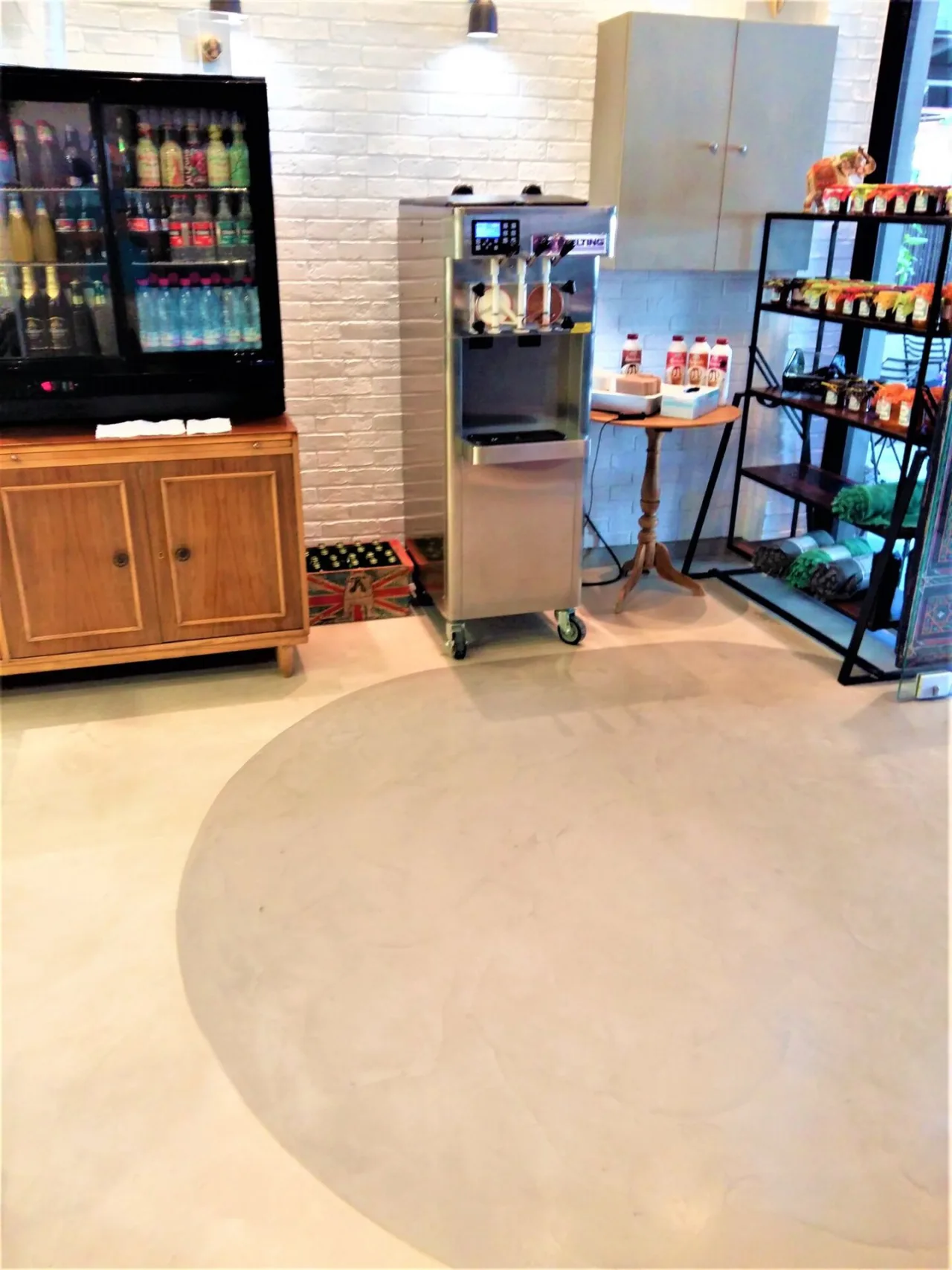 Κατάστημα με είδη cafe και ξηρών καρπών · Αργυρούπολη · φωτογραφία αρχείου 35