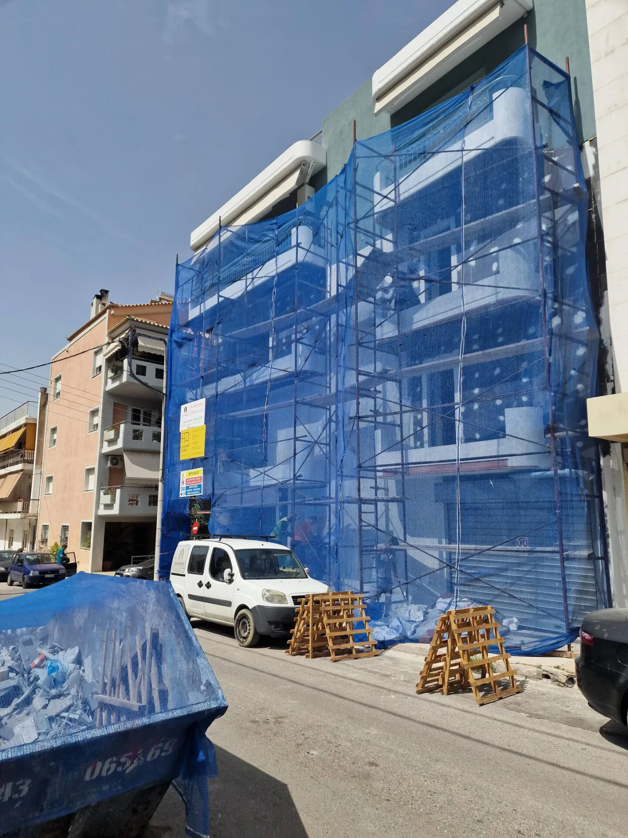 Πολυκατοικία · Γαλάτσι · φωτογραφία αρχείου 31